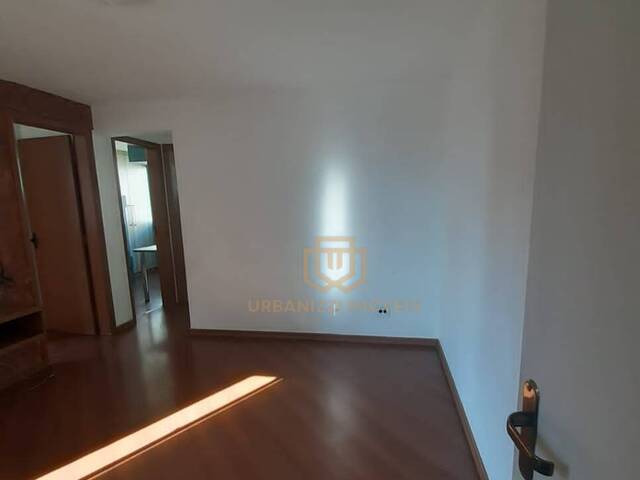 #8 - Apartamento para Venda em São José dos Pinhais - PR