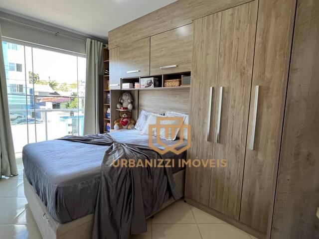 #60 - Apartamento para Venda em São José dos Pinhais - PR