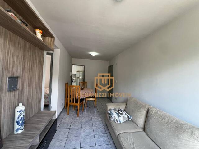 #64 - Apartamento para Venda em São José dos Pinhais - PR