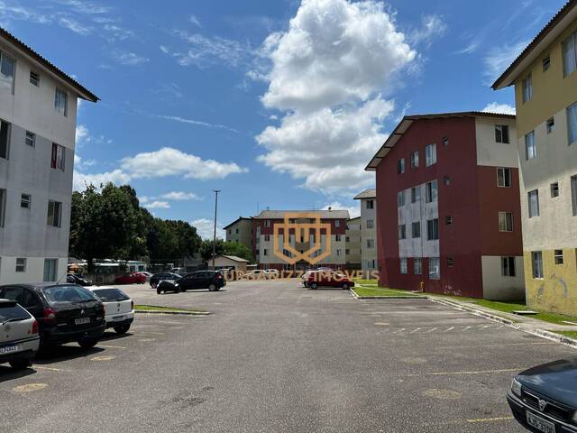 #64 - Apartamento para Venda em São José dos Pinhais - PR